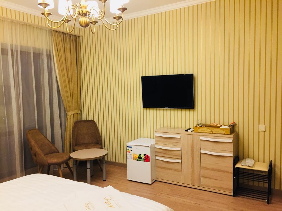 Altyn Aparthotel Astana Exterior foto